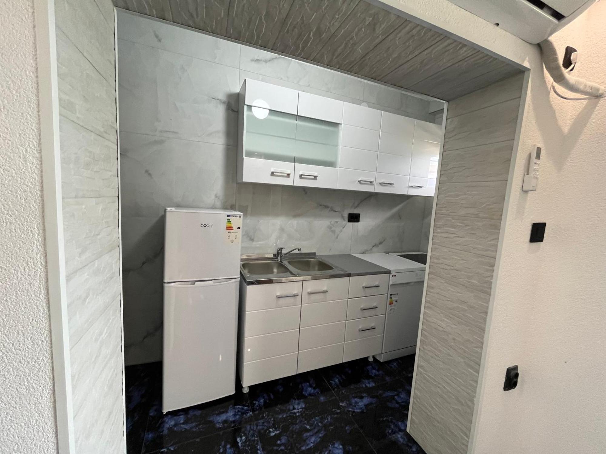 Bay Modern 2 Apartment *