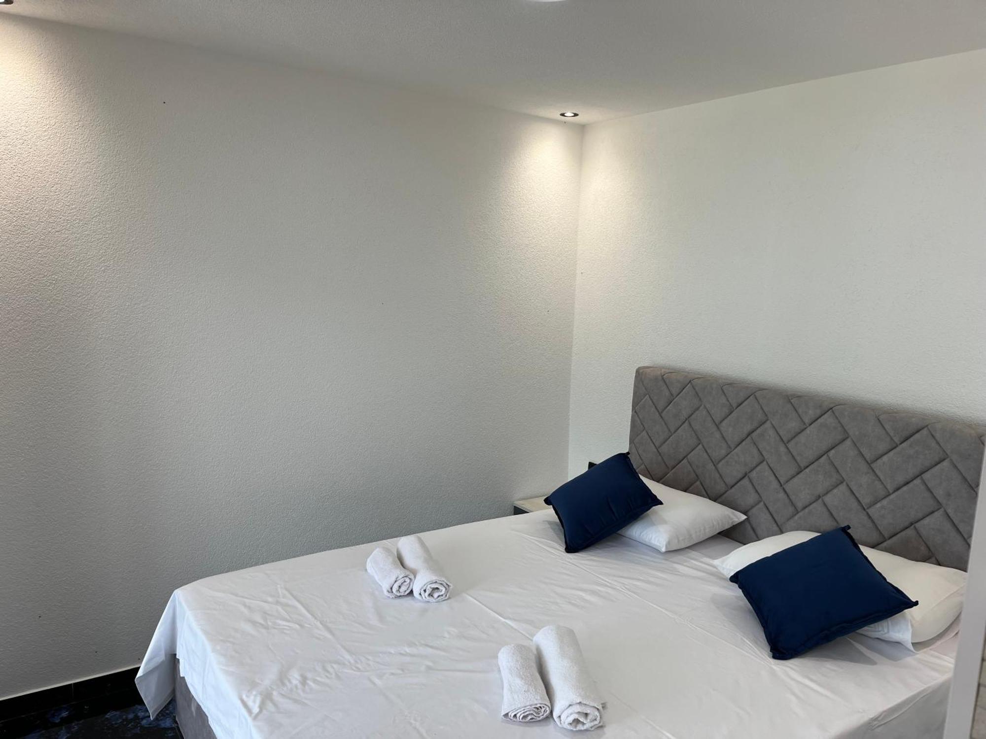 Apartment Bay Modern 2 *